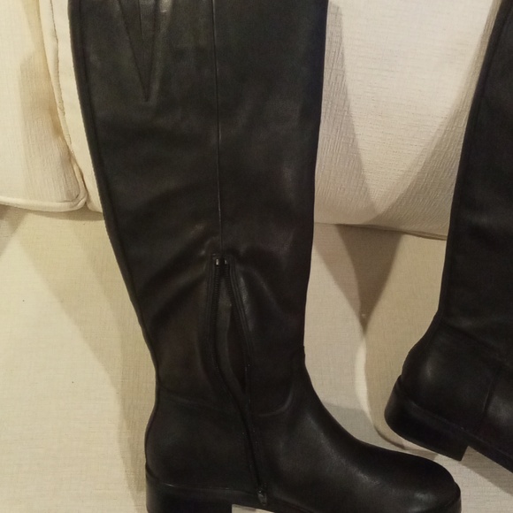 Abercrombie and Fitch Boots - Picture 4 of 6